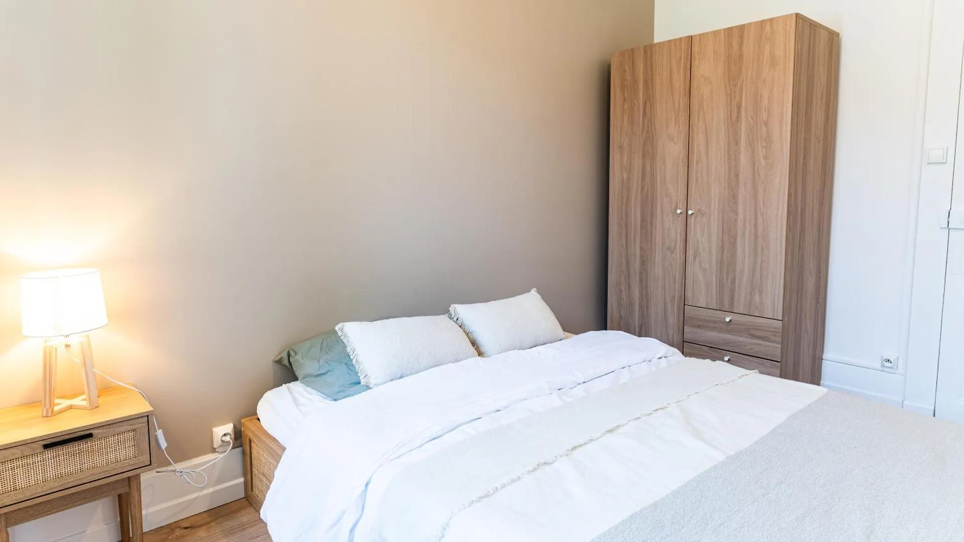 Grand Appartement Lumineux Avec Balcon Bourg-en-Bresse