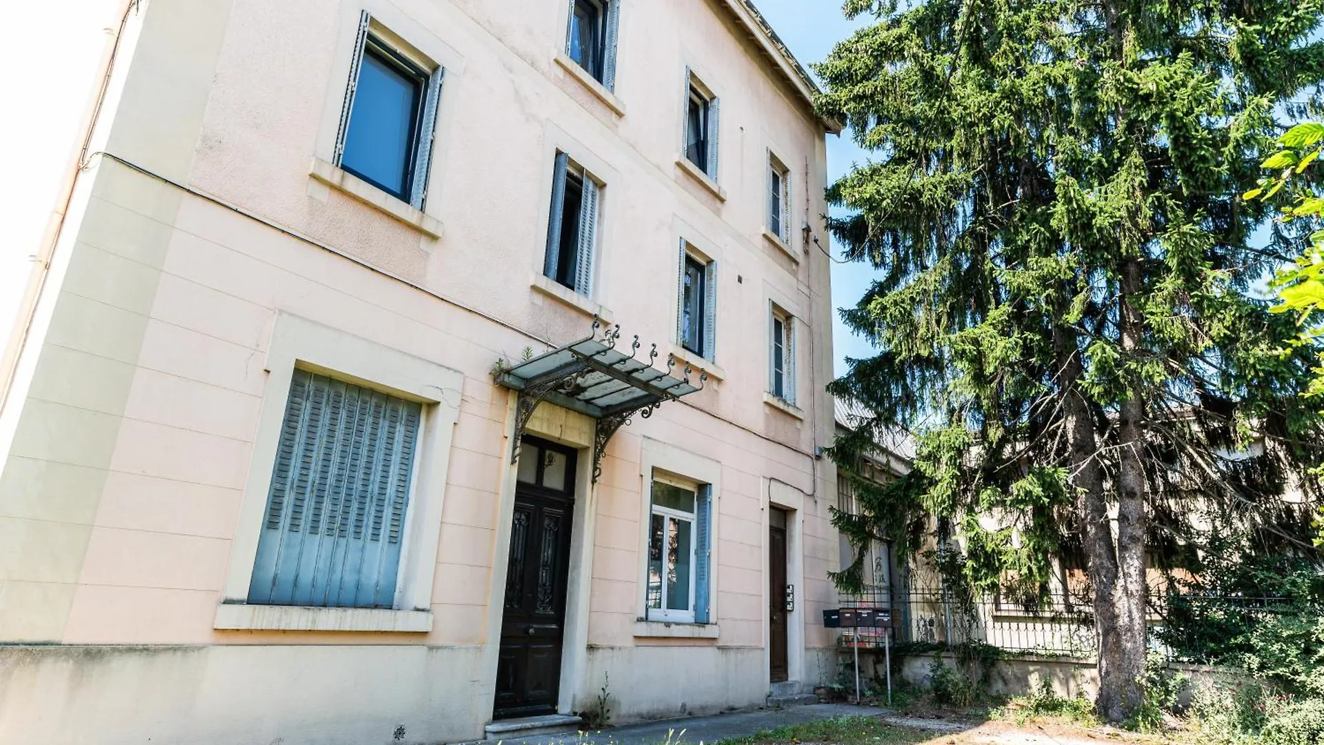 Grand Appartement Lumineux Avec Balcon Bourg-en-Bresse France