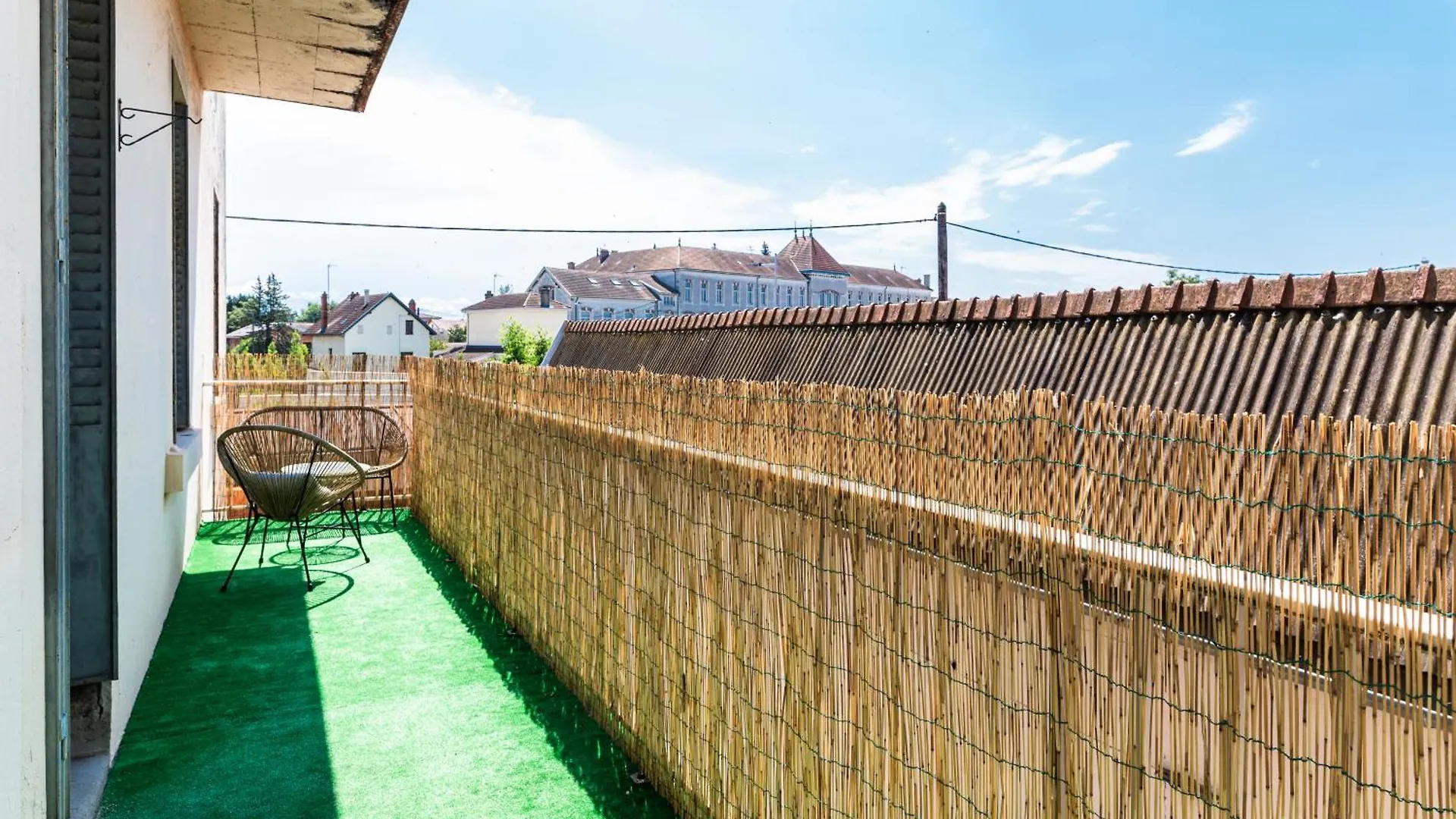 Grand Appartement Lumineux Avec Balcon Bourg-en-Bresse 0*,  France